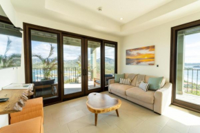360 Splendor 104B-Ocean View Condo-Breakfast Included!